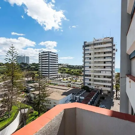 Apartment Exclusive With Parking On The Alvor